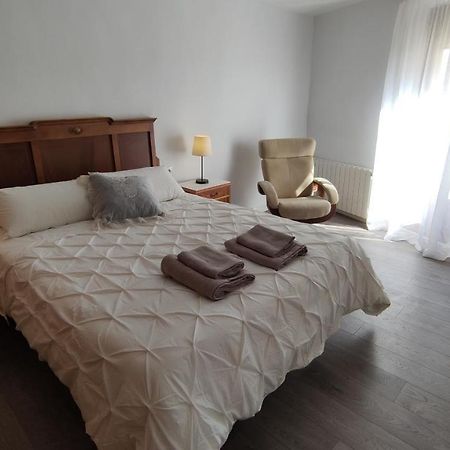 Apartaments Rurals Cal Parro, Batea Exterior photo