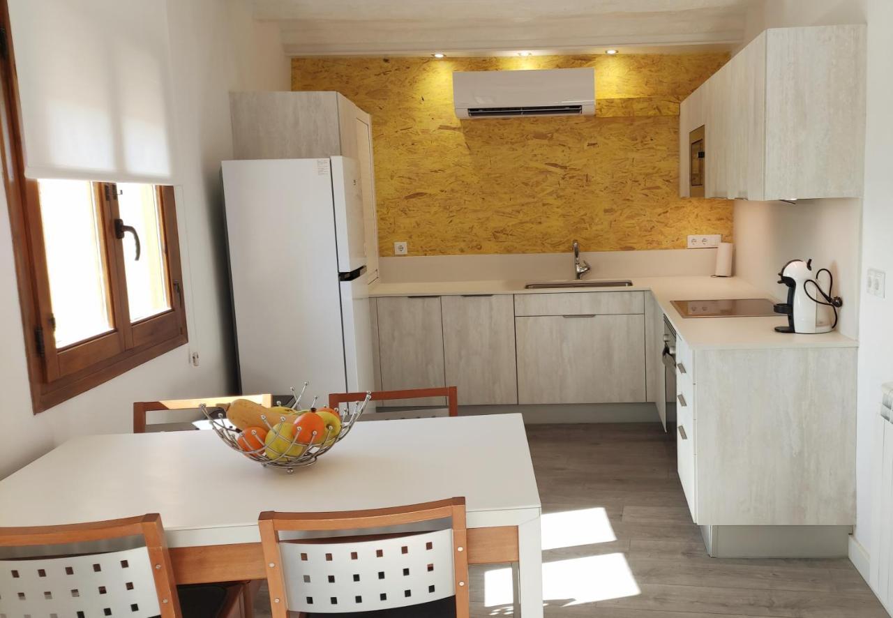 Apartaments Rurals Cal Parro, Batea Exterior photo