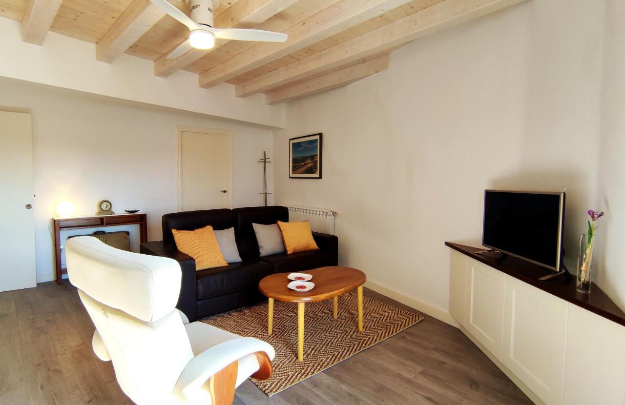 Apartaments Rurals Cal Parro, Batea Exterior photo