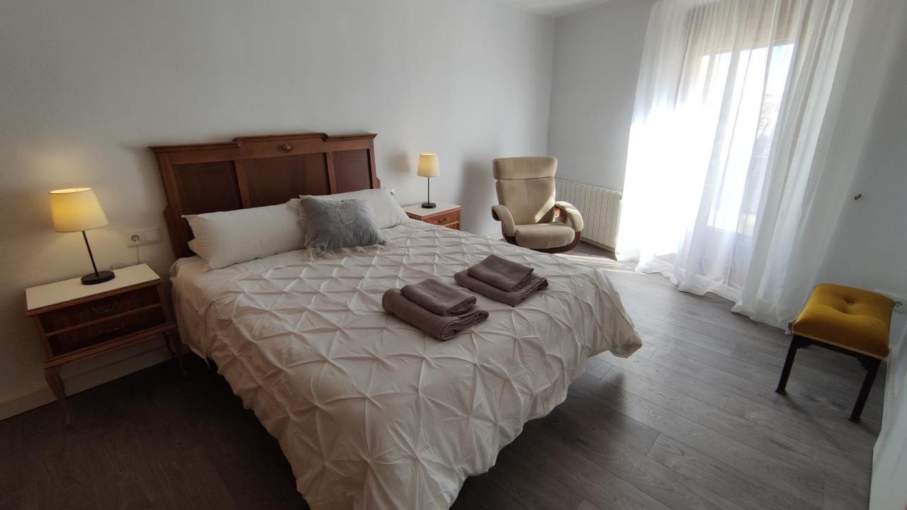 Apartaments Rurals Cal Parro, Batea Exterior photo