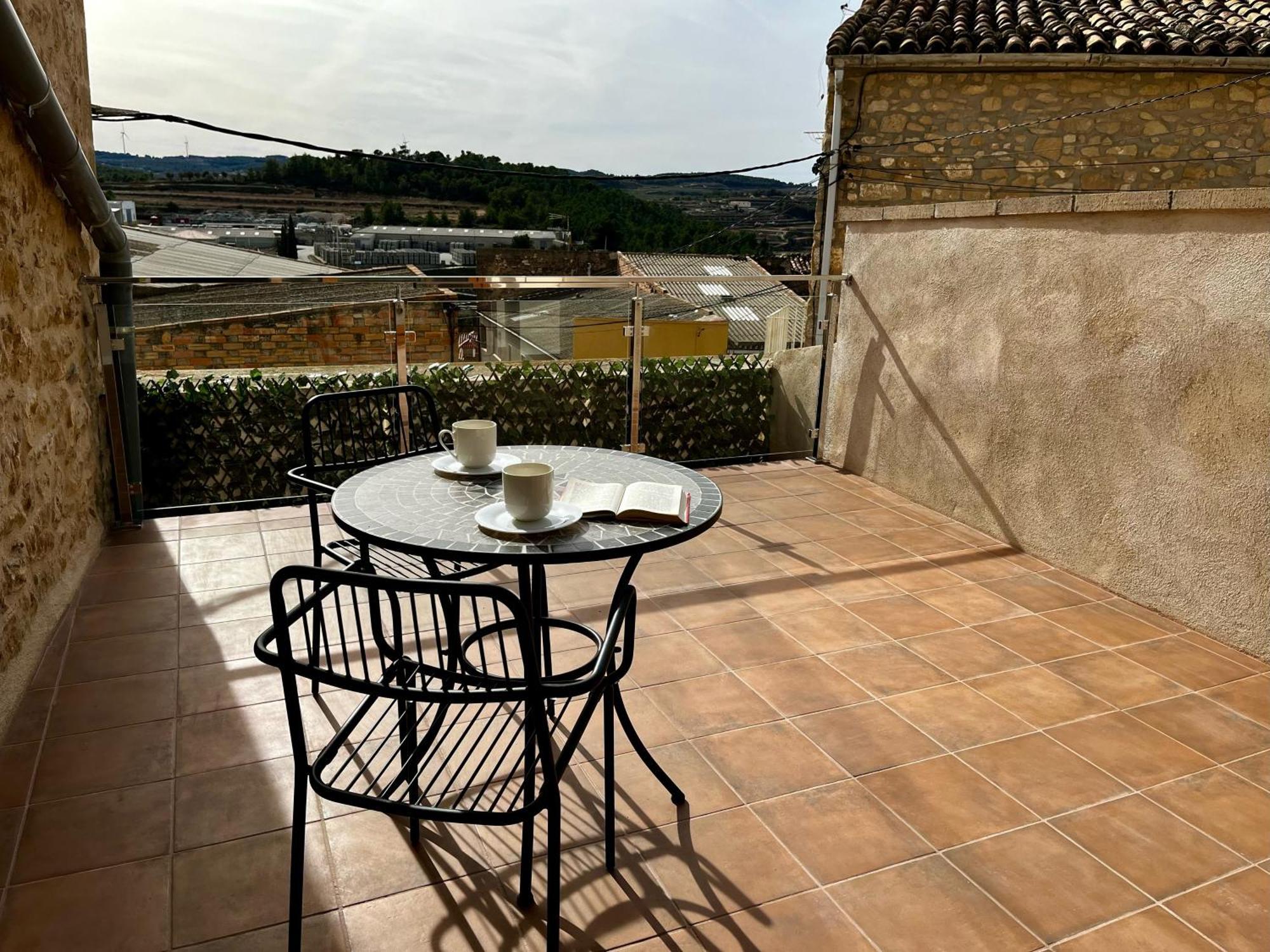 Apartaments Rurals Cal Parro, Batea Exterior photo